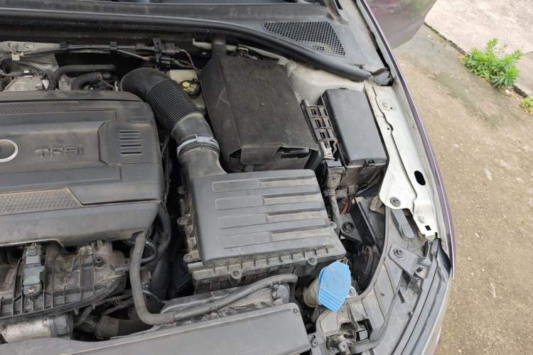 Used Audi A3 2014 Sportback 40 TFSI S line Comfort Model Engine Bay Left