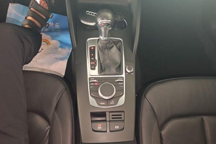 Used Audi A3 2014 Sportback 35 TFSI Automatic Comfort Model Gear Lever