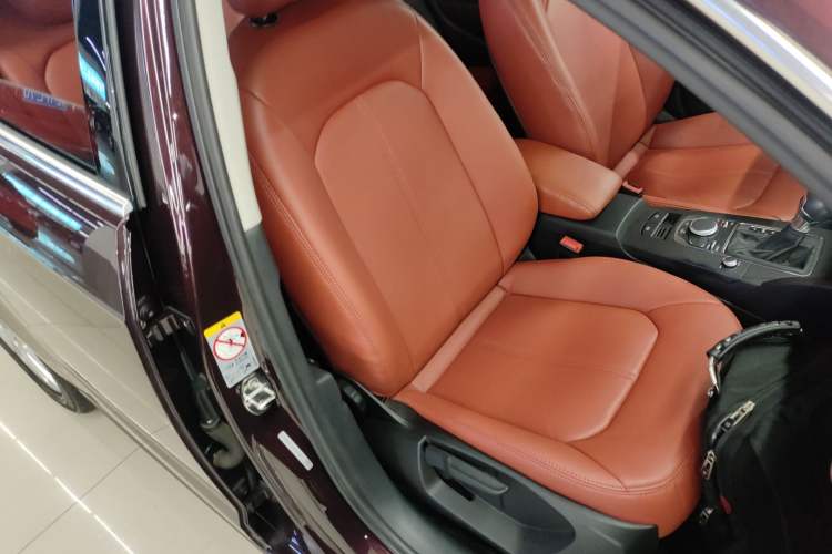 Used Audi A3 2014 Sportback 35 TFSI Automatic Ambition Edition Right Front Seat