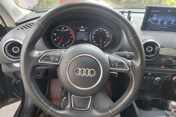 Used Audi A3 2014 Limousine 35 TFSI Automatic Comfort Model Steering Wheel
