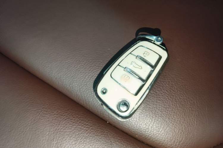 Used Audi A3 2014 Limousine 35 TFSI Automatic Fashion Model Vehicle Key