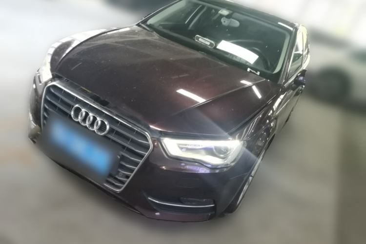 Used Audi A3 2014 Sportback 35 TFSI Automatic Comfort Model Guazi used car, China used car export, Used car for sale, Used cars, Cheapest cars for sale