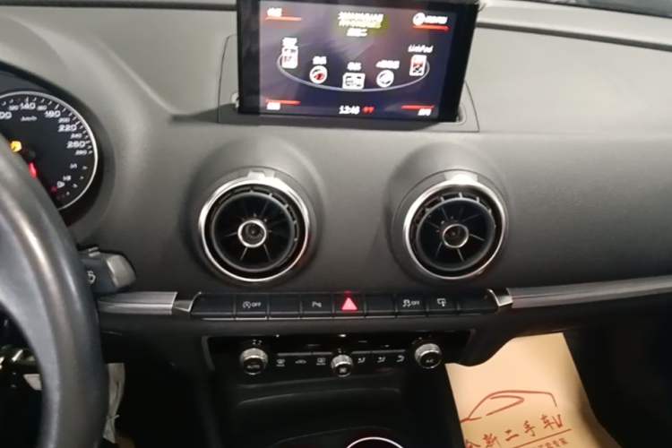 Used Audi A3 2014 Limousine 35 TFSI Automatic Comfort Model Audio And AC Panel
