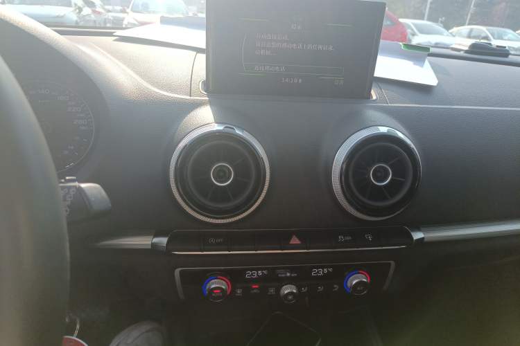 Used Audi A3 2014 Sportback 40 TFSI S line Comfort Model Audio And AC Panel