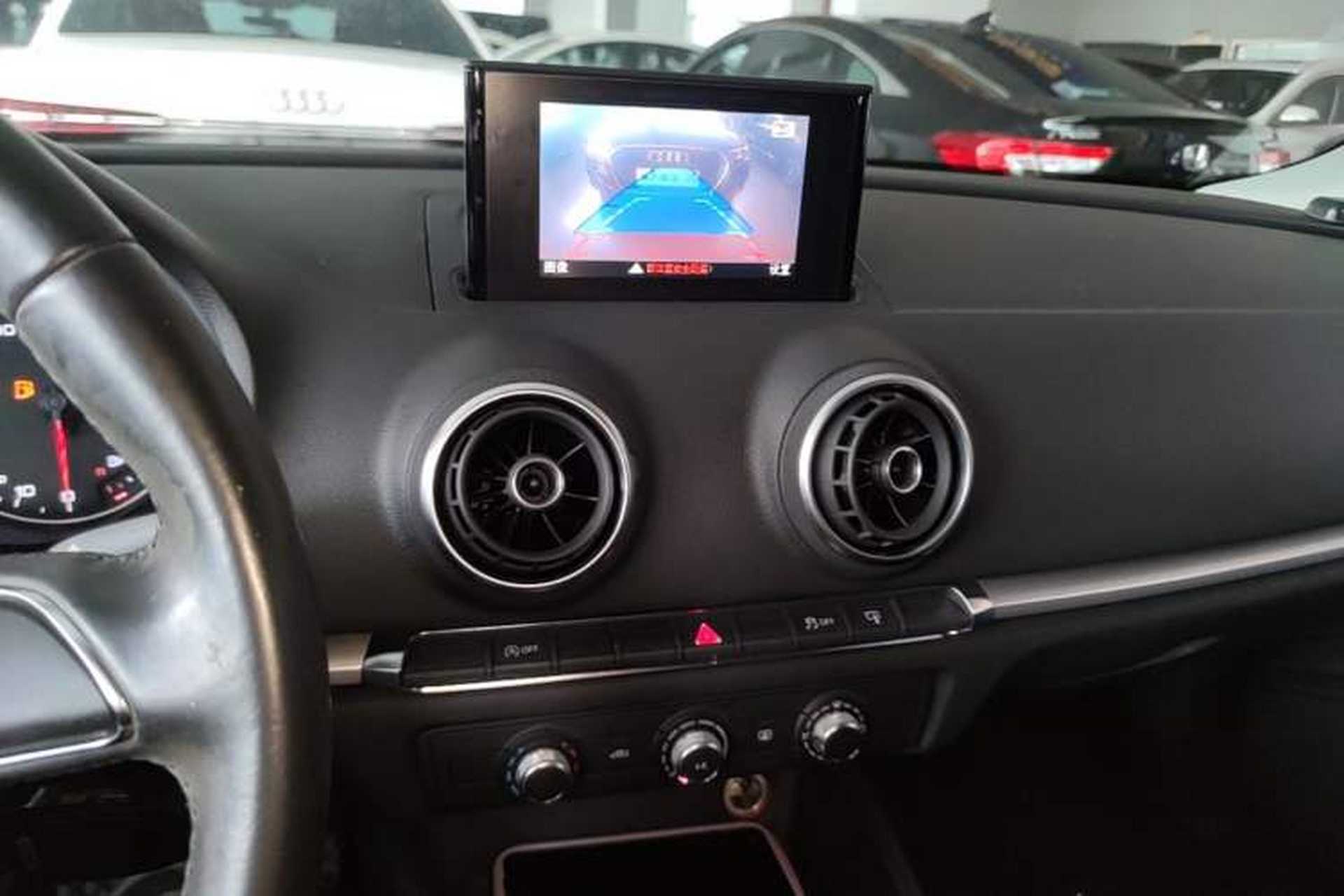 Used Audi A3 2014 Limousine 35 TFSI Automatic Advanced Model Audio And AC Panel