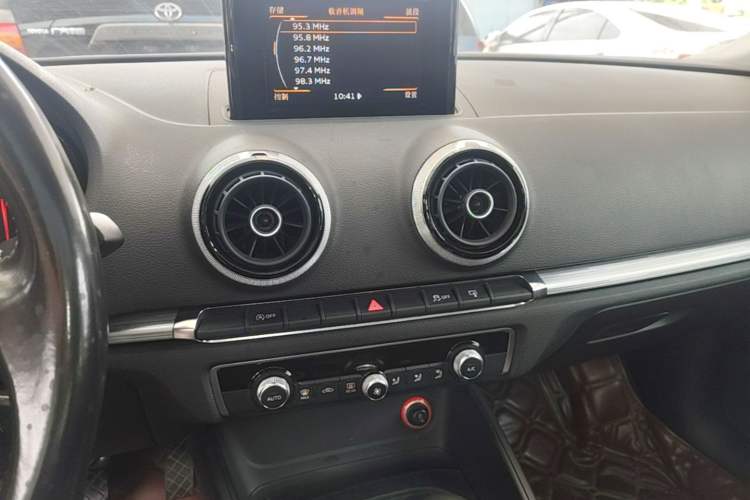 Used Audi A3 2014 Limousine 40 TFSI S line Comfort Model Audio And AC Panel