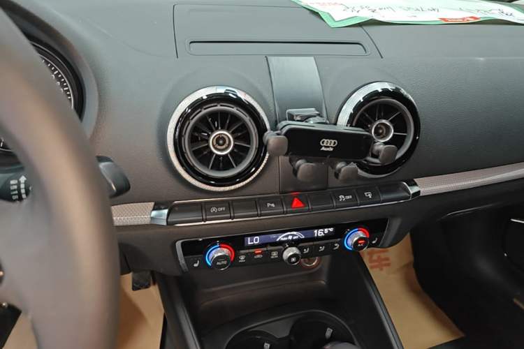Used Audi A3 2014 Limousine 40 TFSI S line Luxury Model Audio And AC Panel