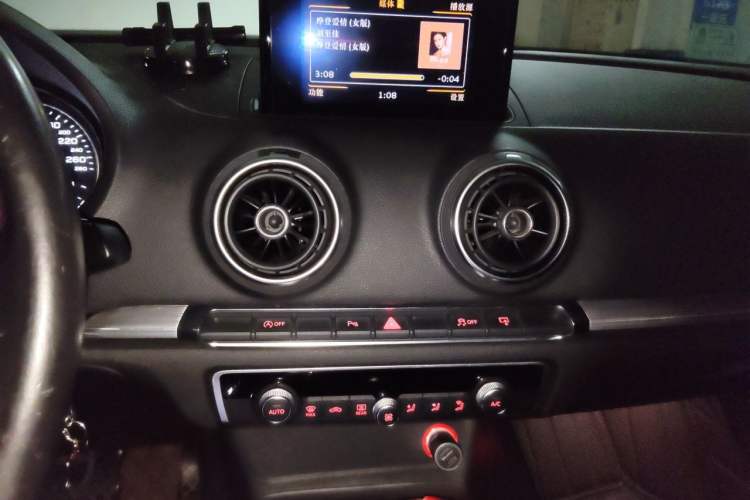 Used Audi A3 2014 Limousine 35 TFSI Automatic Comfort Model Audio And AC Panel