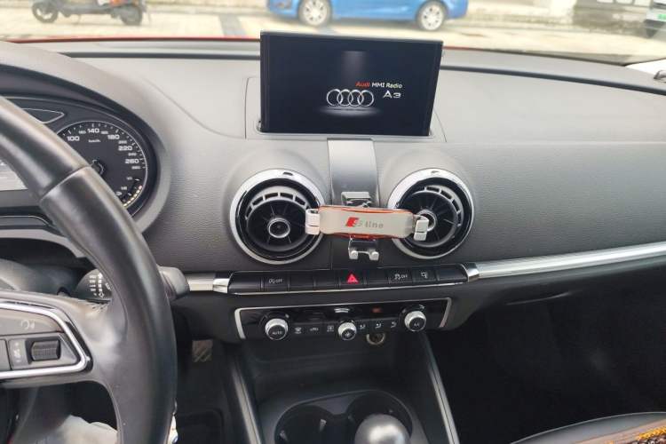 Used Audi A3 2014 Limousine 40 TFSI S line Comfort Model Audio And AC Panel