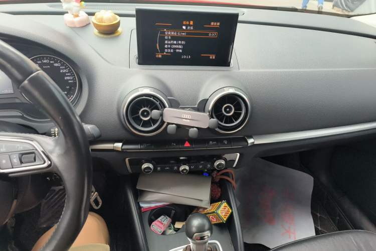 Used Audi A3 2014 Limousine 35 TFSI Automatic Comfort Model Audio And AC Panel