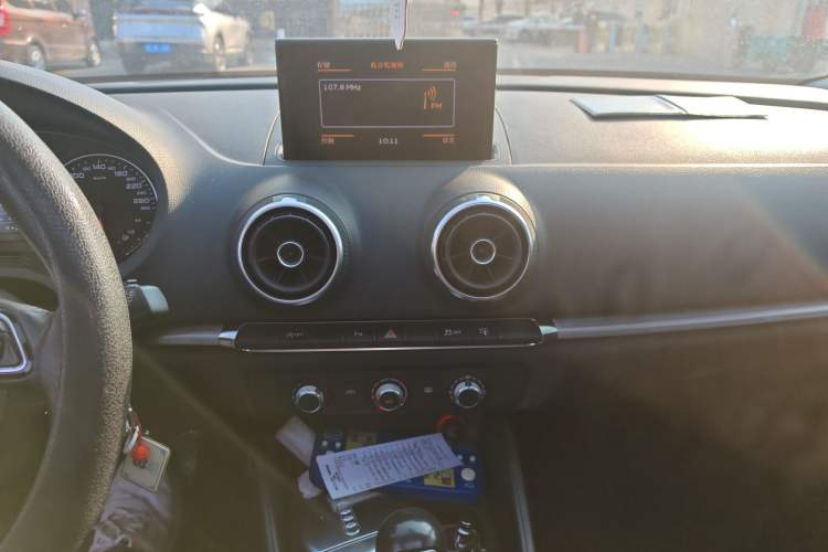 Used Audi A3 2014 Sportback 35 TFSI Automatic Style Edition Audio And AC Panel
