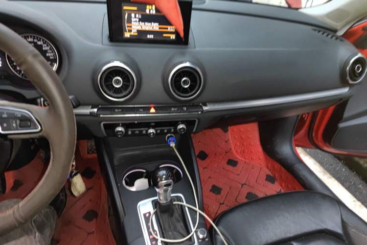 Used Audi A3 2014 Limousine 35 TFSI Automatic Comfort Model Audio And AC Panel