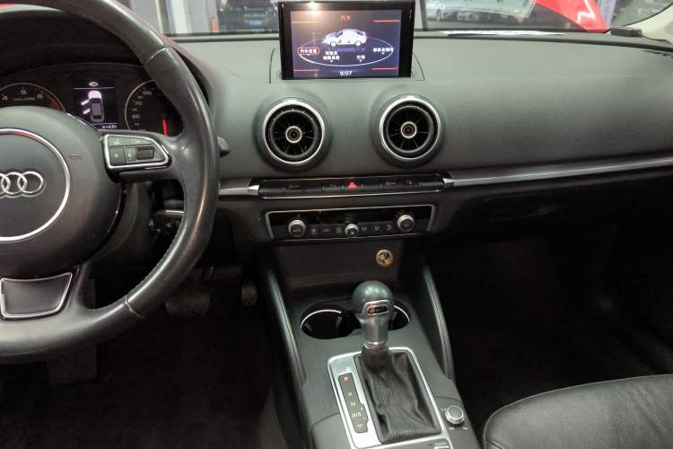 Used Audi A3 2014 Limousine 35 TFSI Automatic Comfort Model Audio And AC Panel