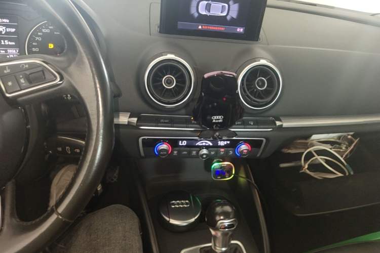 Used Audi A3 2014 Limousine 35 TFSI Automatic Comfort Model Audio And AC Panel