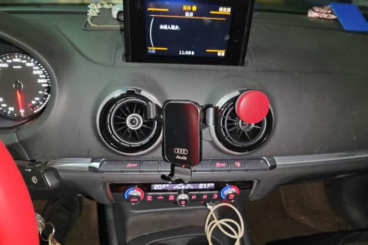 Used Audi A3 2014 Limousine 40 TFSI S line Comfort Model Audio And AC Panel