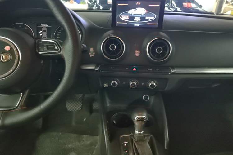 Used Audi A3 2014 Sportback 35 TFSI Automatic Style Edition Audio And AC Panel