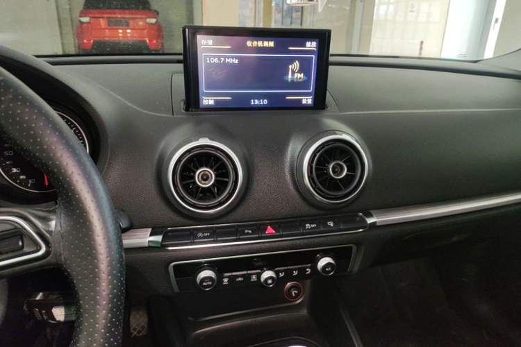 Used Audi A3 2014 Limousine 35 TFSI Automatic Comfort Model Audio And AC Panel