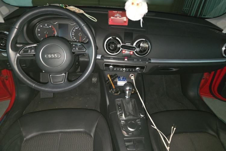 Used Audi A3 2014 Sportback 40 TFSI S line Comfort Model Center Console