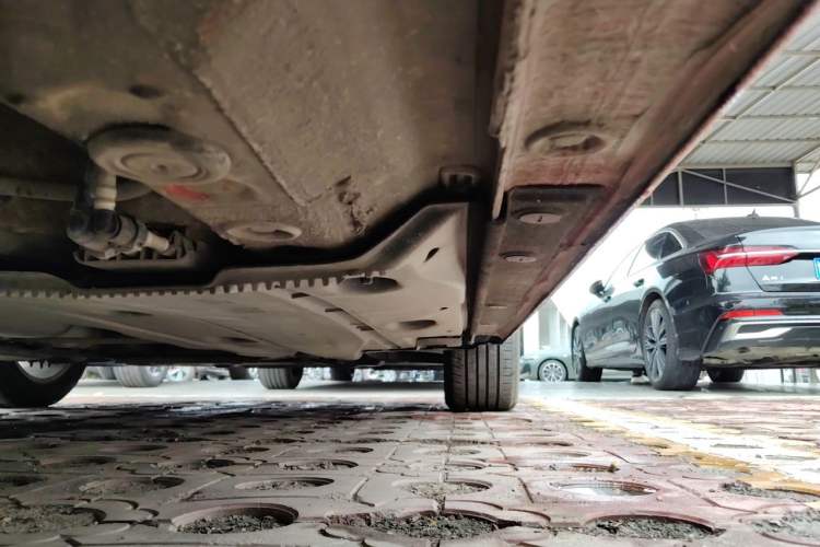 Used Audi A3 2014 Limousine 35 TFSI Automatic Fashion Model Chassis Rear Right