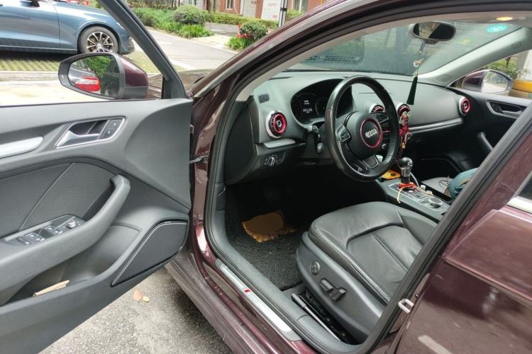 Used Audi A3 2014 Sportback 40 TFSI S line Luxury Model Driver Seat