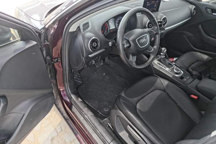 Used Audi A3 2014 Sportback 35 TFSI Automatic Ambition Edition Driver Seat