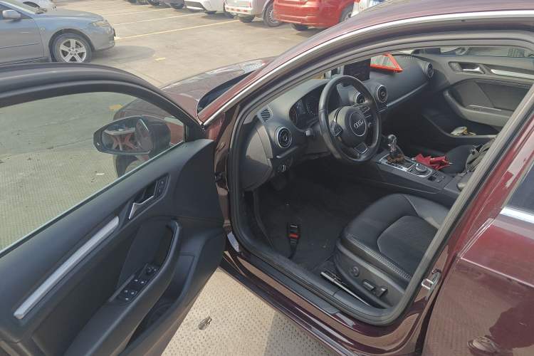 Used Audi A3 2014 Sportback 35 TFSI Automatic Style Edition Driver Seat