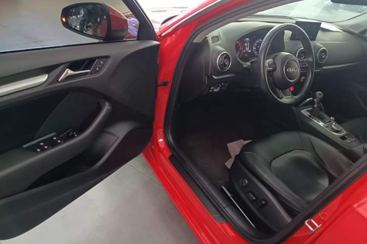 Used Audi A3 2014 Sportback 35 TFSI Automatic Style Edition Driver Seat