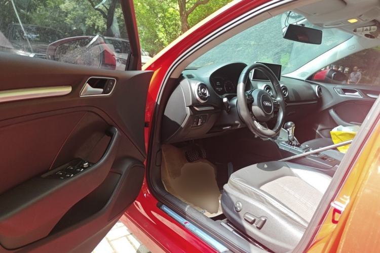 Used Audi A3 2014 Limousine 40 TFSI S line Comfort Model Driver Seat