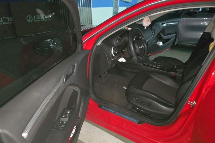 Used Audi A3 2014 Sportback 40 TFSI S line Comfort Model Driver Seat