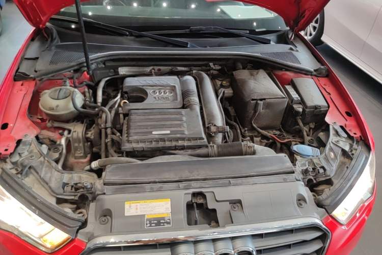 Used Audi A3 2014 Limousine 35 TFSI Automatic Advanced Model Engine Bay