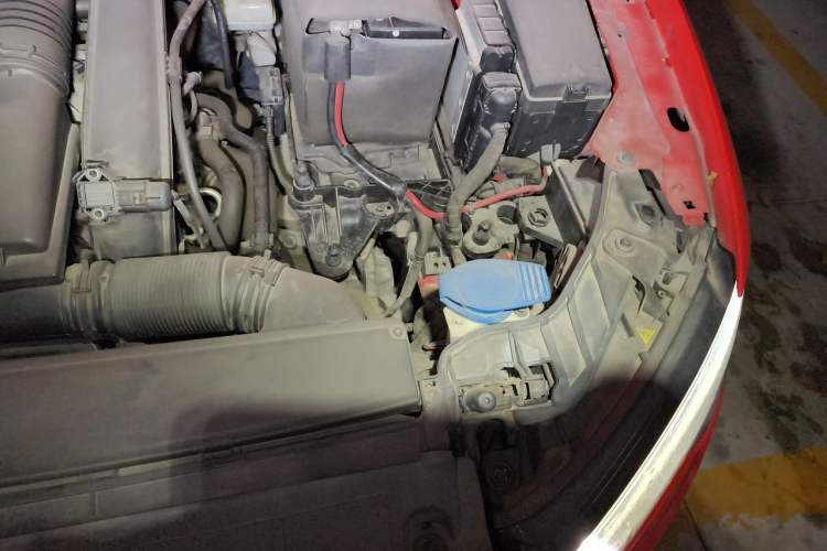 Used Audi A3 2014 Sportback 35 TFSI Automatic Comfort Model Engine Bay Left