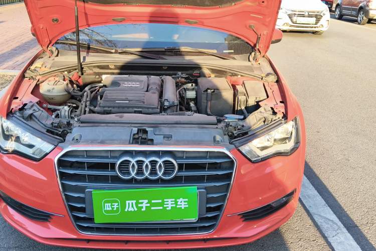 Used Audi A3 2014 Limousine 35 TFSI Automatic Advanced Model Engine Bay Left