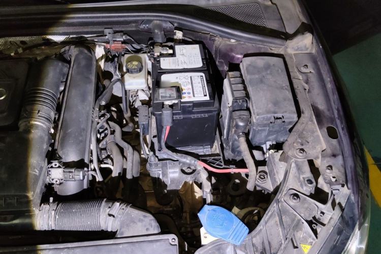 Used Audi A3 2014 Limousine 35 TFSI Automatic Comfort Model Engine Bay Left
