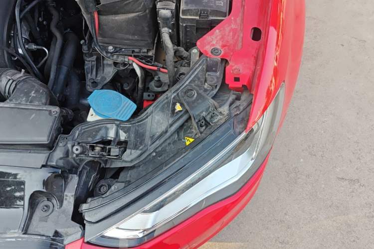 Used Audi A3 2014 Limousine 35 TFSI Automatic Comfort Model Engine Bay Left