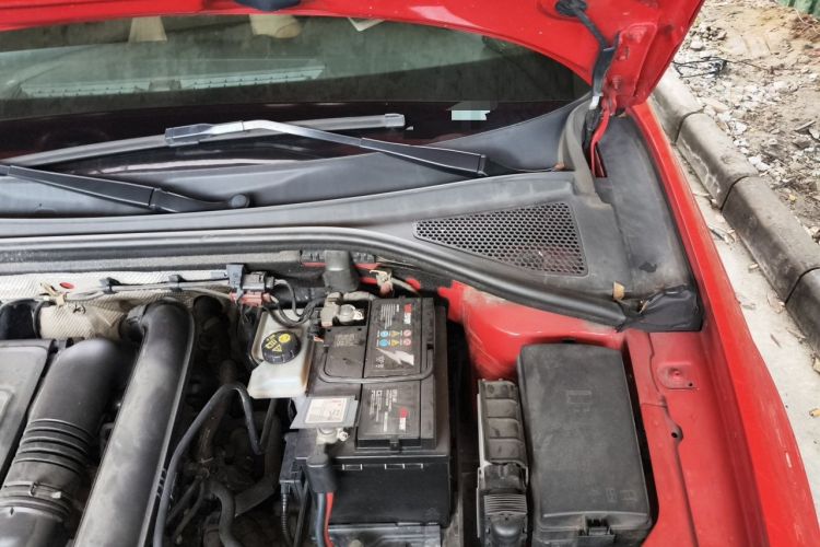 Used Audi A3 2014 Sportback 35 TFSI Automatic Comfort Model Engine Bay Left