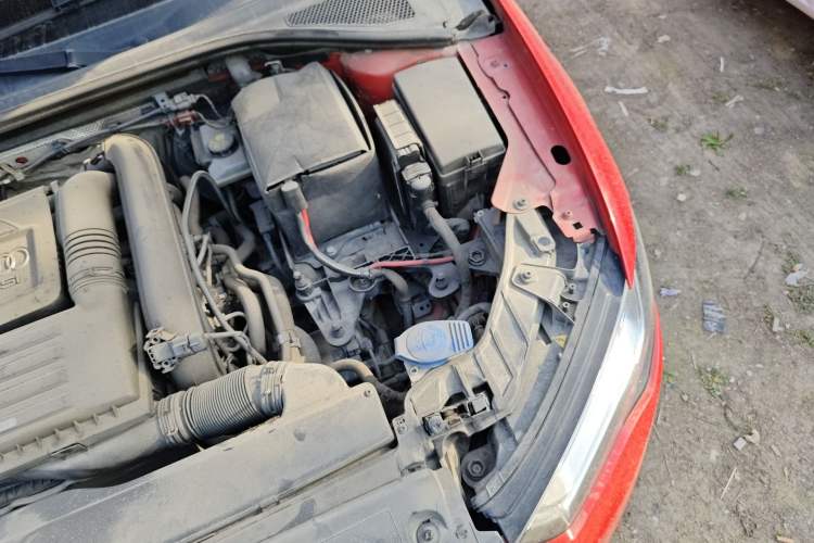 Used Audi A3 2014 Sportback 35 TFSI Automatic Comfort Model Engine Bay Left