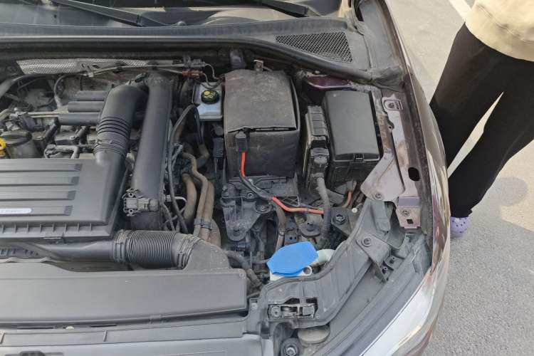 Used Audi A3 2014 Limousine 35 TFSI Automatic Fashion Model Engine Bay Left