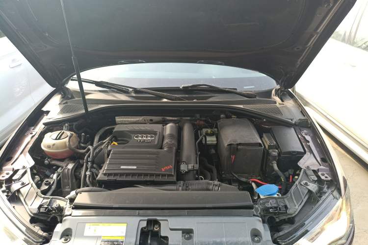 Used Audi A3 2014 Limousine 35 TFSI Automatic Advanced Model Engine Bay