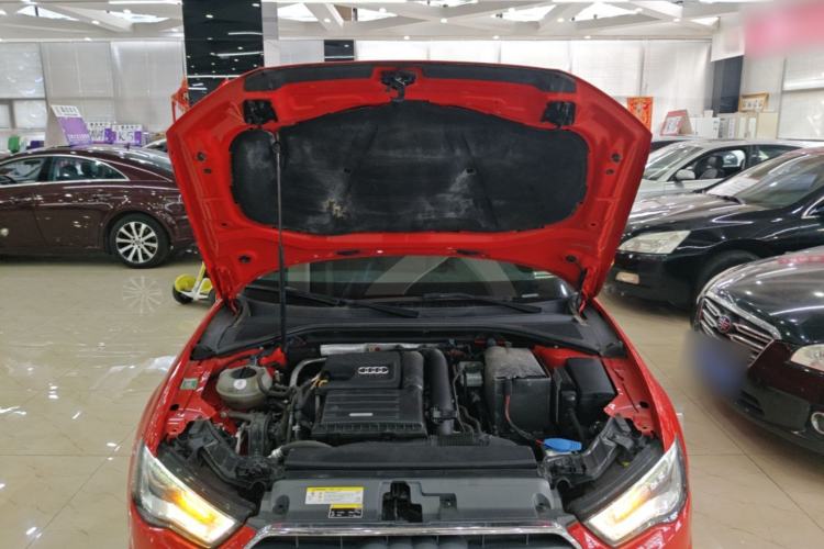 Used Audi A3 2014 Limousine 35 TFSI Automatic Fashion Model Engine Bay