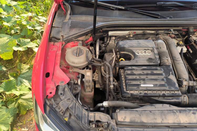 Used Audi A3 2014 Sportback 35 TFSI Automatic Comfort Model Engine Bay Right