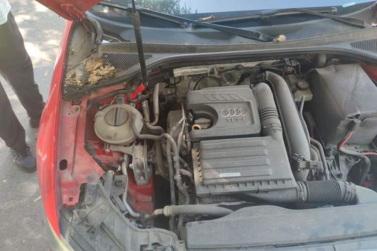 Used Audi A3 2014 Limousine 35 TFSI Automatic Advanced Model Engine Bay Right