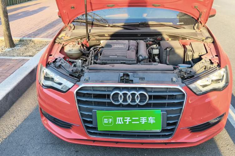Used Audi A3 2014 Limousine 35 TFSI Automatic Advanced Model Engine Bay Right