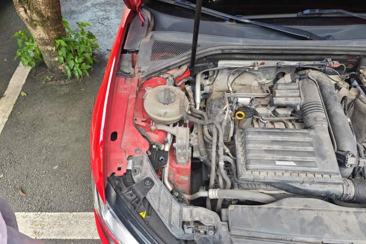 Used Audi A3 2014 Sportback 35 TFSI Automatic Comfort Model Engine Bay Right