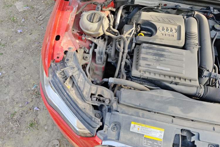 Used Audi A3 2014 Sportback 35 TFSI Automatic Comfort Model Engine Bay Right