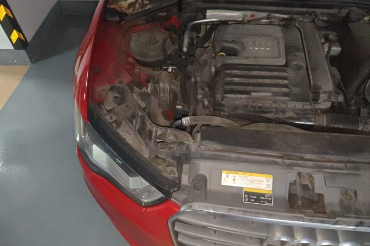 Used Audi A3 2014 Limousine 35 TFSI Automatic Advanced Model Engine Bay Right