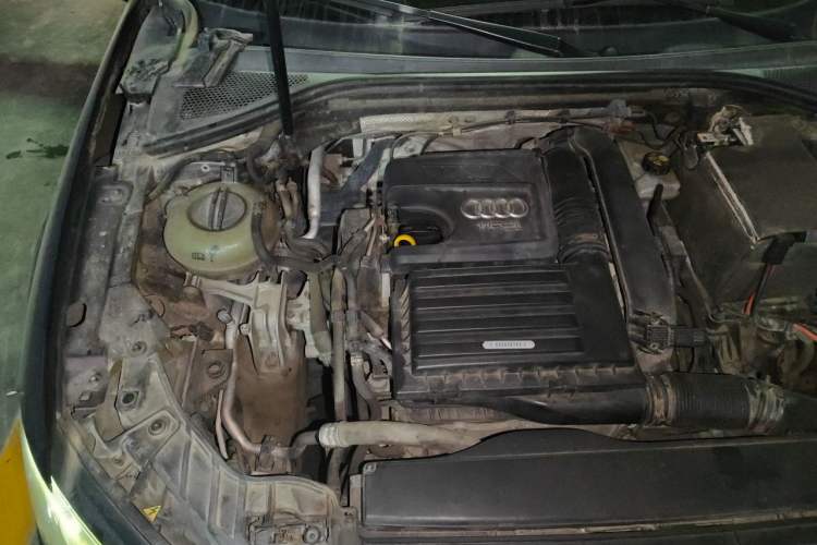 Used Audi A3 2014 Limousine 35 TFSI Automatic Comfort Model Engine Bay Right