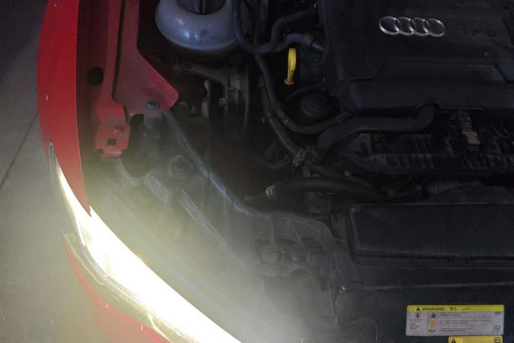Used Audi A3 2014 Limousine 40 TFSI S line Comfort Model Engine Bay Right