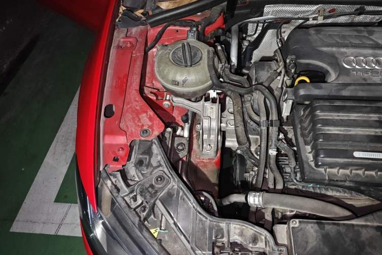 Used Audi A3 2014 Sportback 35 TFSI Automatic Ambition Edition Engine Bay Right