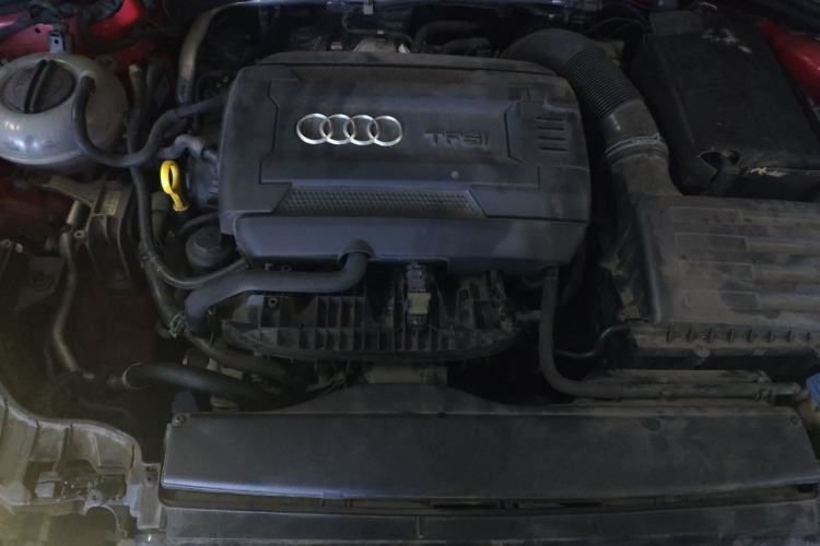 Used Audi A3 2014 Limousine 40 TFSI S line Comfort Model Engine Bay