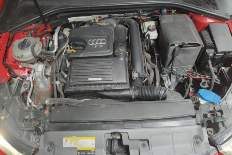 Used Audi A3 2014 Limousine 35 TFSI Automatic Fashion Model Engine Bay